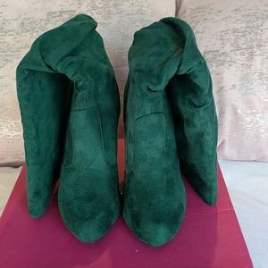 Melrose high heel boots in Diva Green